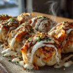 chrupiące gyoza z kremowym sosem spicy mayo